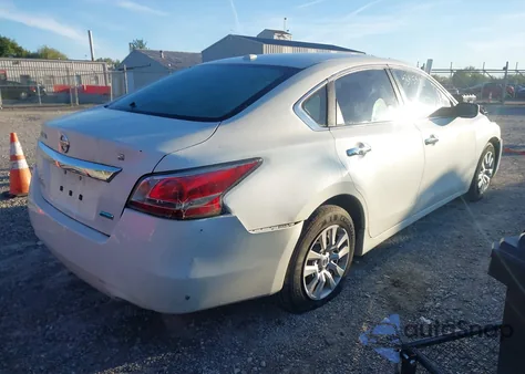 2014 Nissan Altima 2.5 S z USA, uszkodzony, nr VIN 1N4AL3AP3EN248624